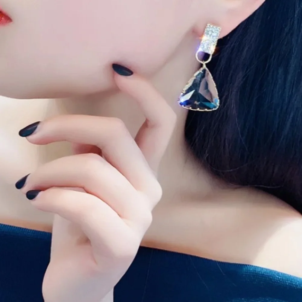 Trendy Triangle Transparent Gold Plated Earrings - Picture 3 of 6